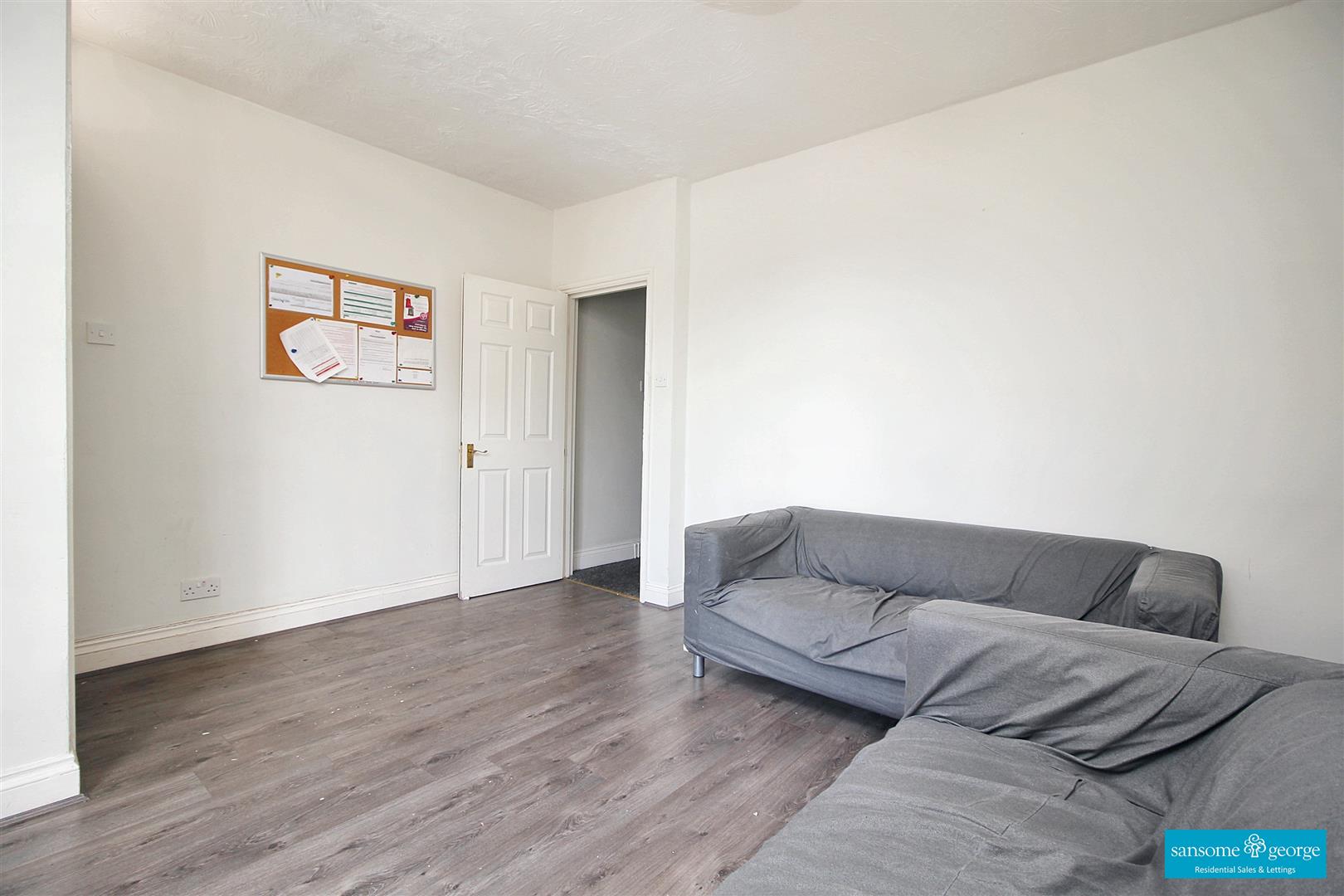 6 bed property in Lorne Street, Reading